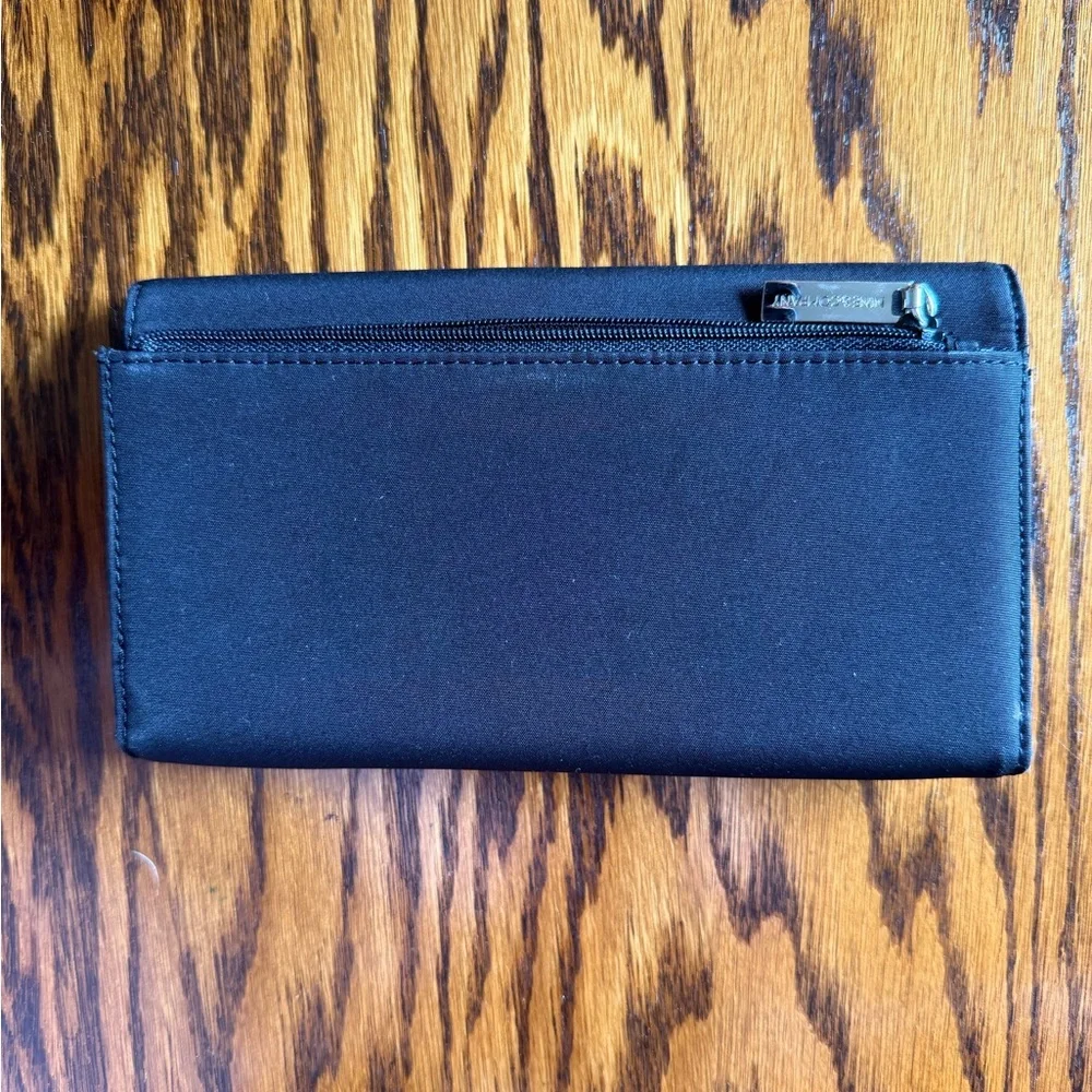 Nine & Co. elegant black